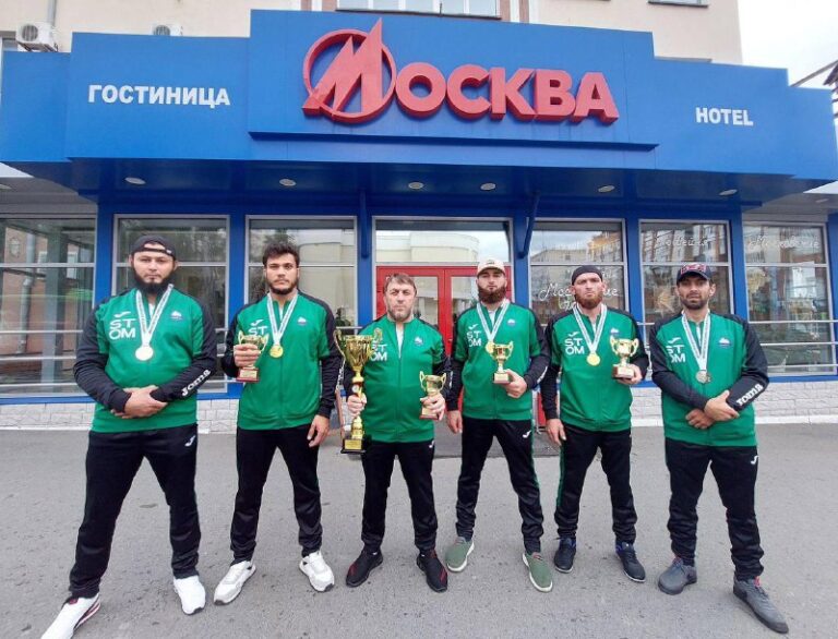 Чеченские армрестлеры завоевали золото на чемпионате России по спорту глухих