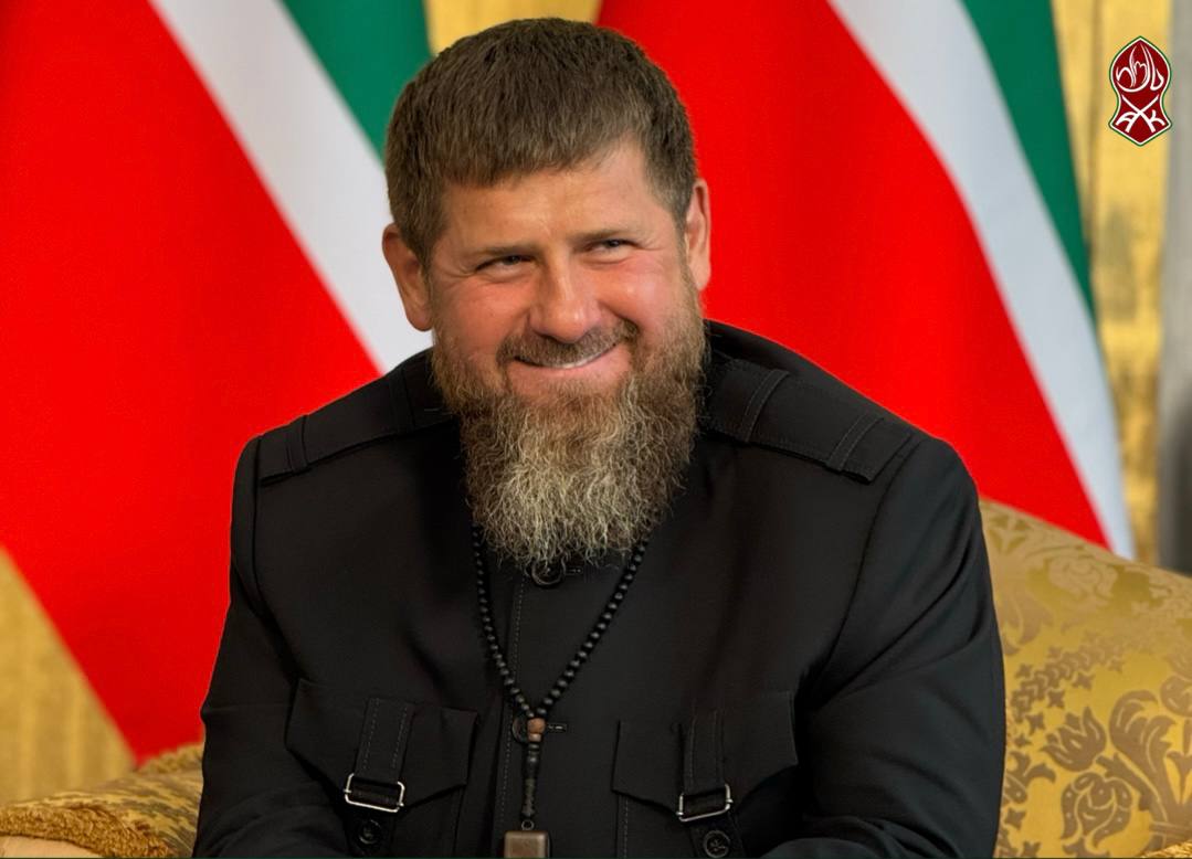 Глава Чеченской Республики Рамзан-Хаджи Кадыров поздравил молодежь страны с Международным днем молодежи.