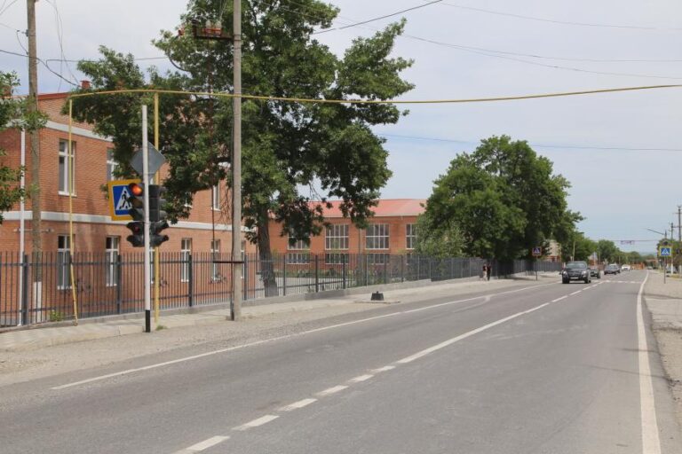 Семь дорог в Грозном, ведущих к школам, отремонтируют в рамках нацпроекта