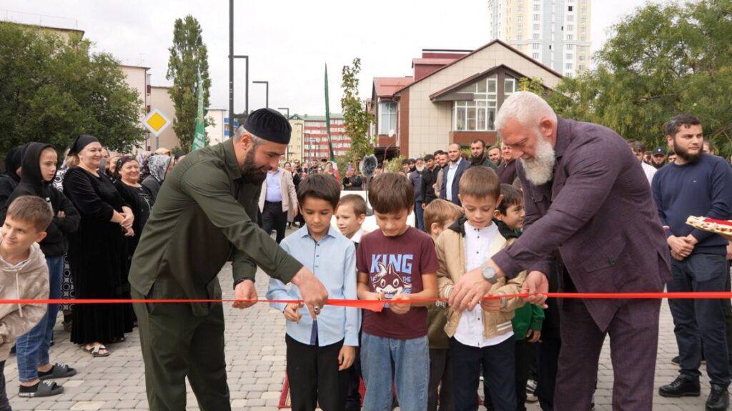 В Грозном открыли новый парк и пешеходную зону