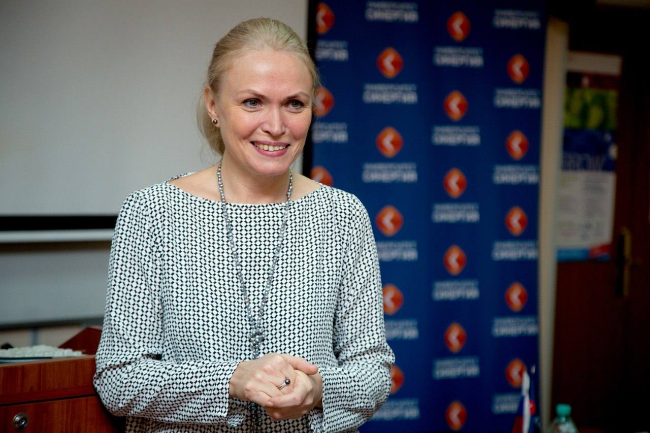 Председатель Комитета Государственной Думы РФ по просвещению И.В. Белых поздравила педагогов ЧР