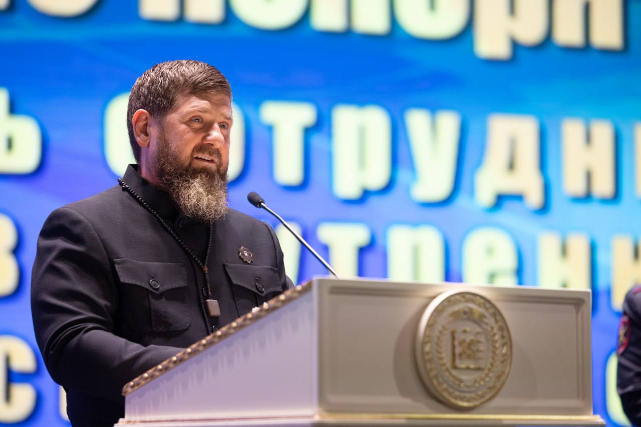 Рамзан Кадыров поздравил сотрудников МВД с профессиональным праздником