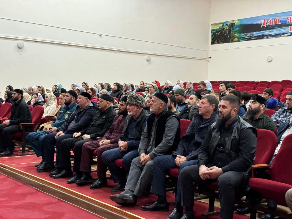 В Итум-Калинском районе обсудили реализацию нацпроектов