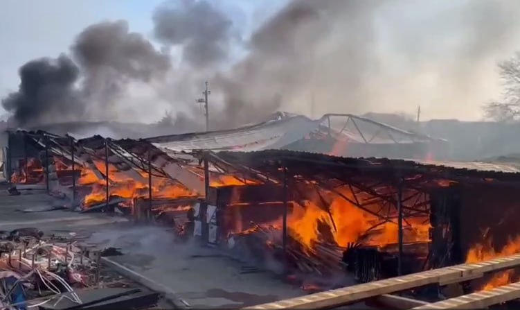 МЧС ликвидировало пожар в селе Беркат-Юрт