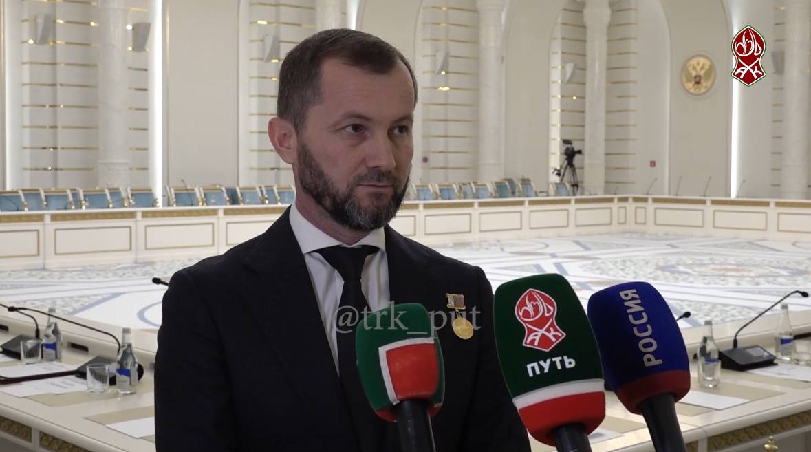 Министр образования опроверг слухи об эвакуации детей из школ Грозного
