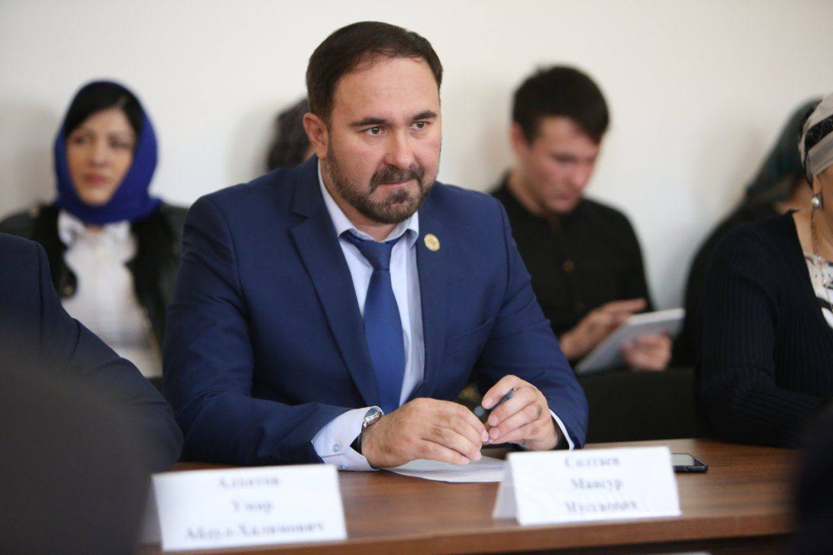 Делегация ЧР помогает пострадавшим в Актау