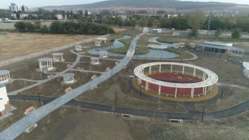 В парке им. А.А. Кадырова прошел масштабный субботник