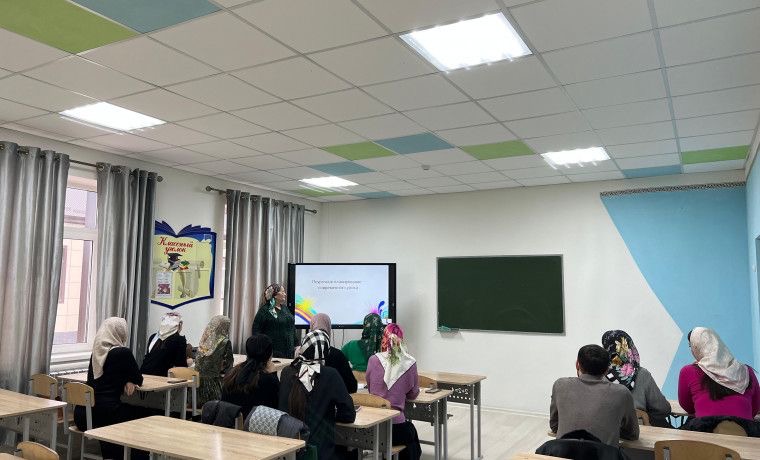 В рамках нацпроекта «Молодёжь и дети» в МБОУ «СОШ с.п. Бено-Юрт» состоялся районный семинар учителей русского языка и литературы