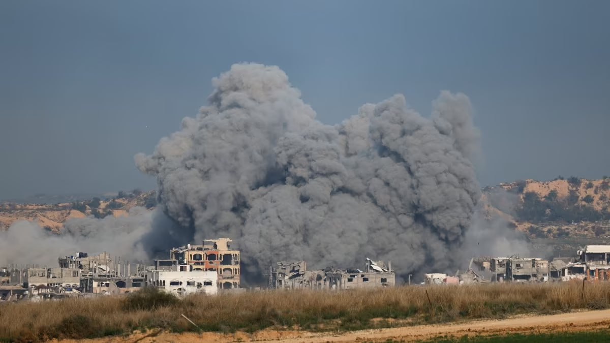 Израиль возобновил операцию в Газе,   обвиняя ХАМАС в срыве перемирия