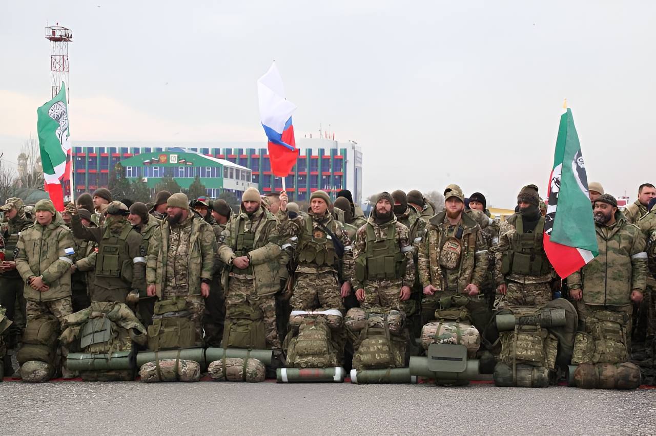 Новая группа добровольцев отправилась в зону СВО из Грозного