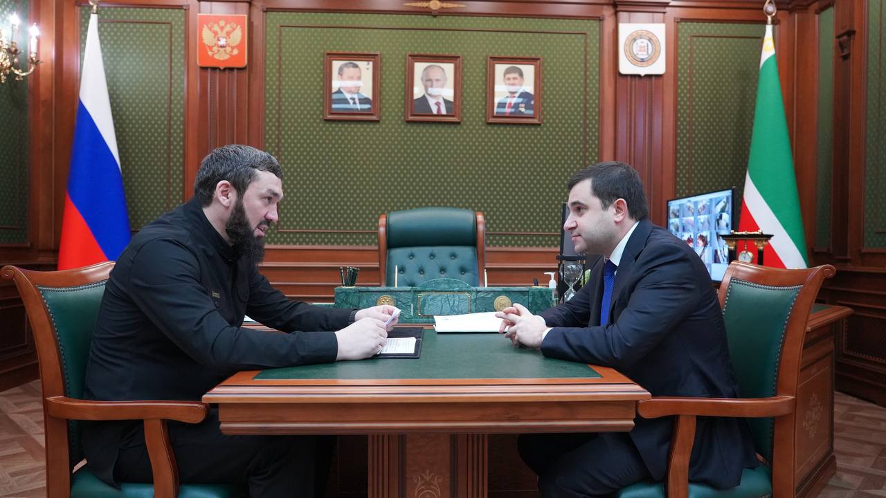 Даудов и Стасишин обсудили жилищное строительство в ЧР