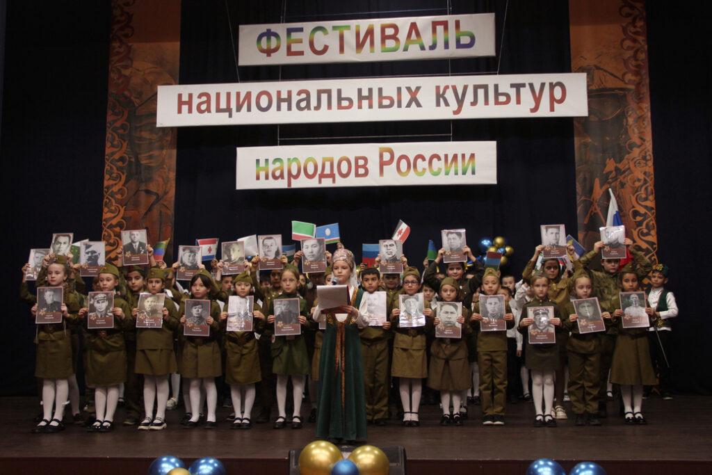 Фестиваль нацкультур среди образовательных учреждений Росгвардии прошел в Грозном