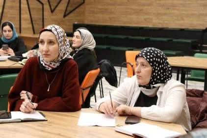 Руководители школ города Грозного прошли курсы повышения квалификации управленцев в ИРО ЧР