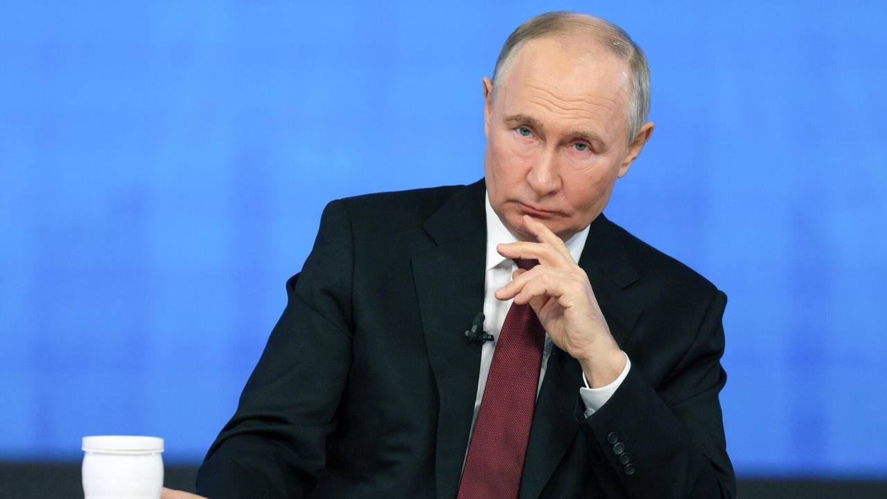 Путин потребовал жёстко   пресекать преступления на почве   национальной ненависти