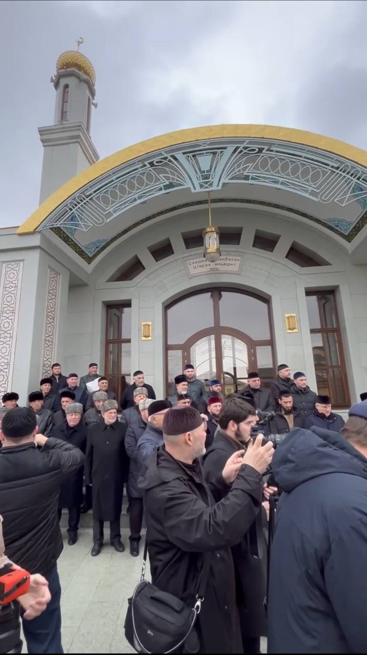 МЕЧЕТЬ НА 550 МЕСТ ОТКРЫЛИ В ГУДЕРМЕСЕ