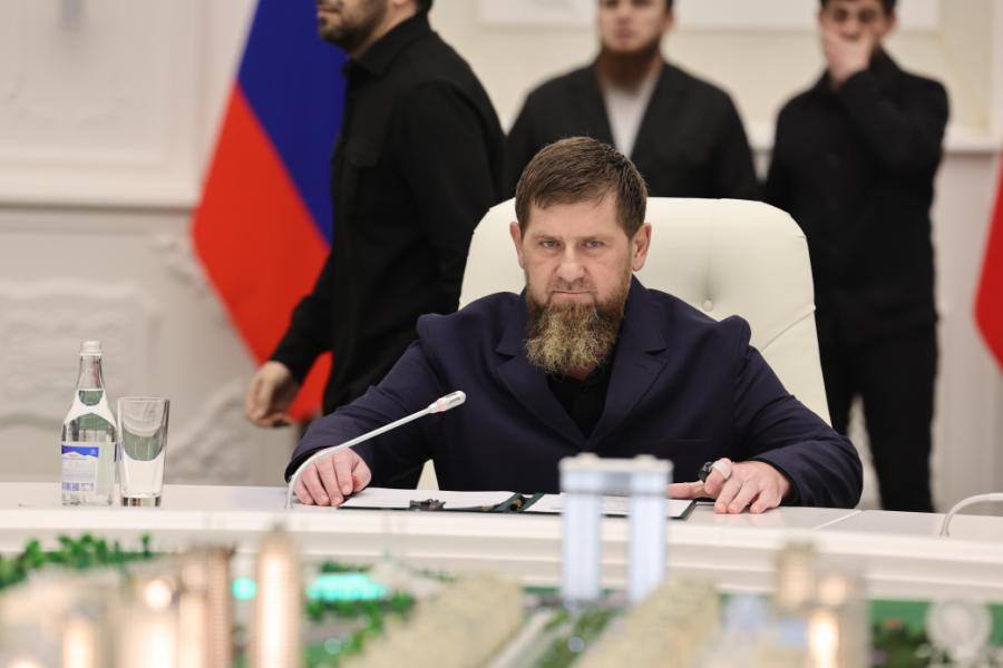 Рамзан Кадыров намерен прописаться в Грозном и призвал жителей ЧР последовать его примеру