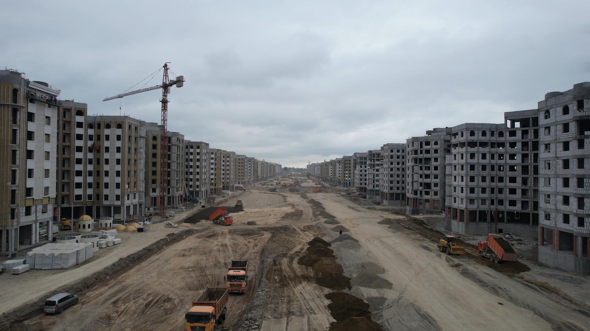 В Путинском районе столицы начато строительство десятиполосной дороги
