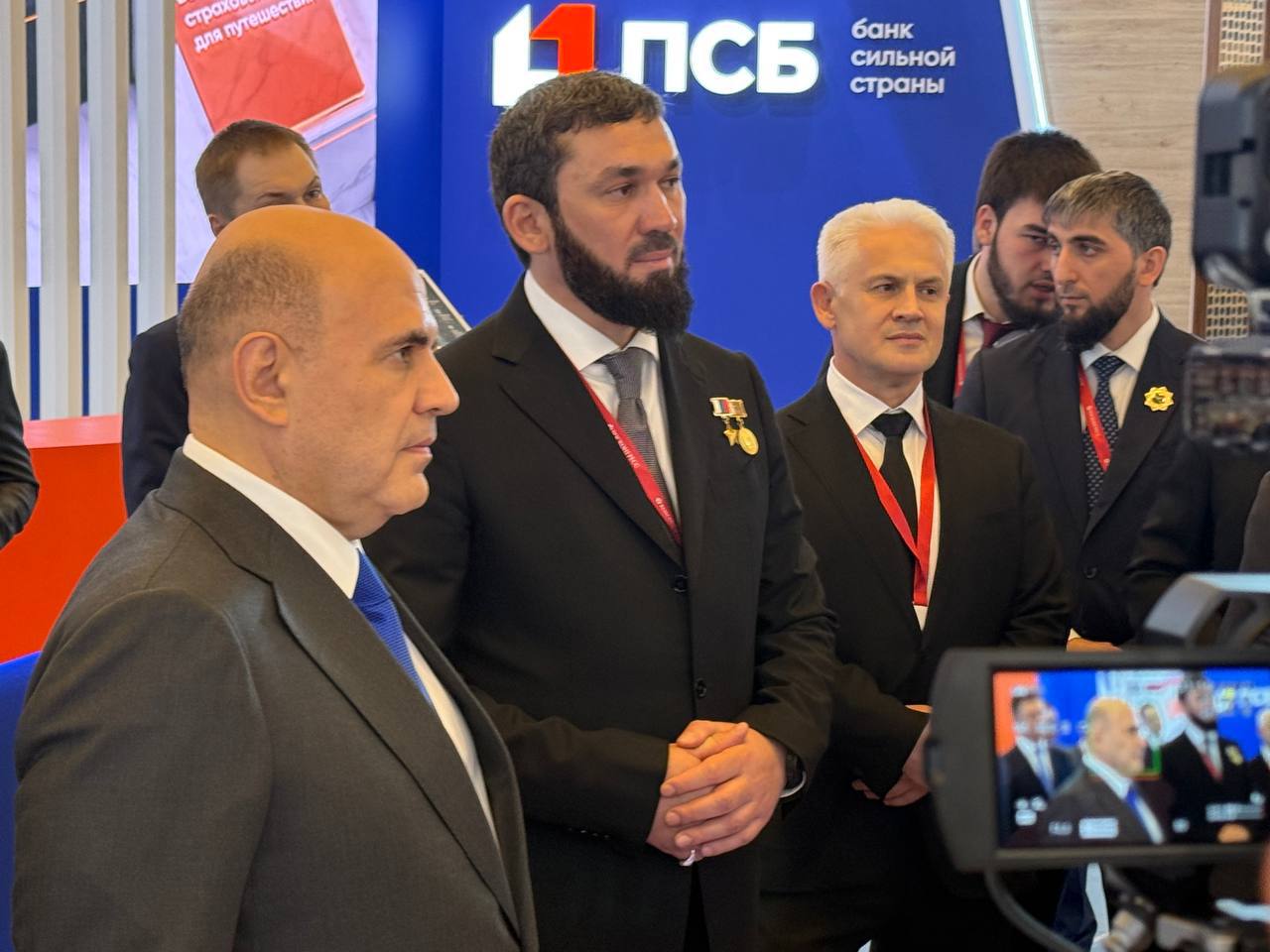 Михаил Мишустин ознакомился со стендом Чеченской Республики на КИФ