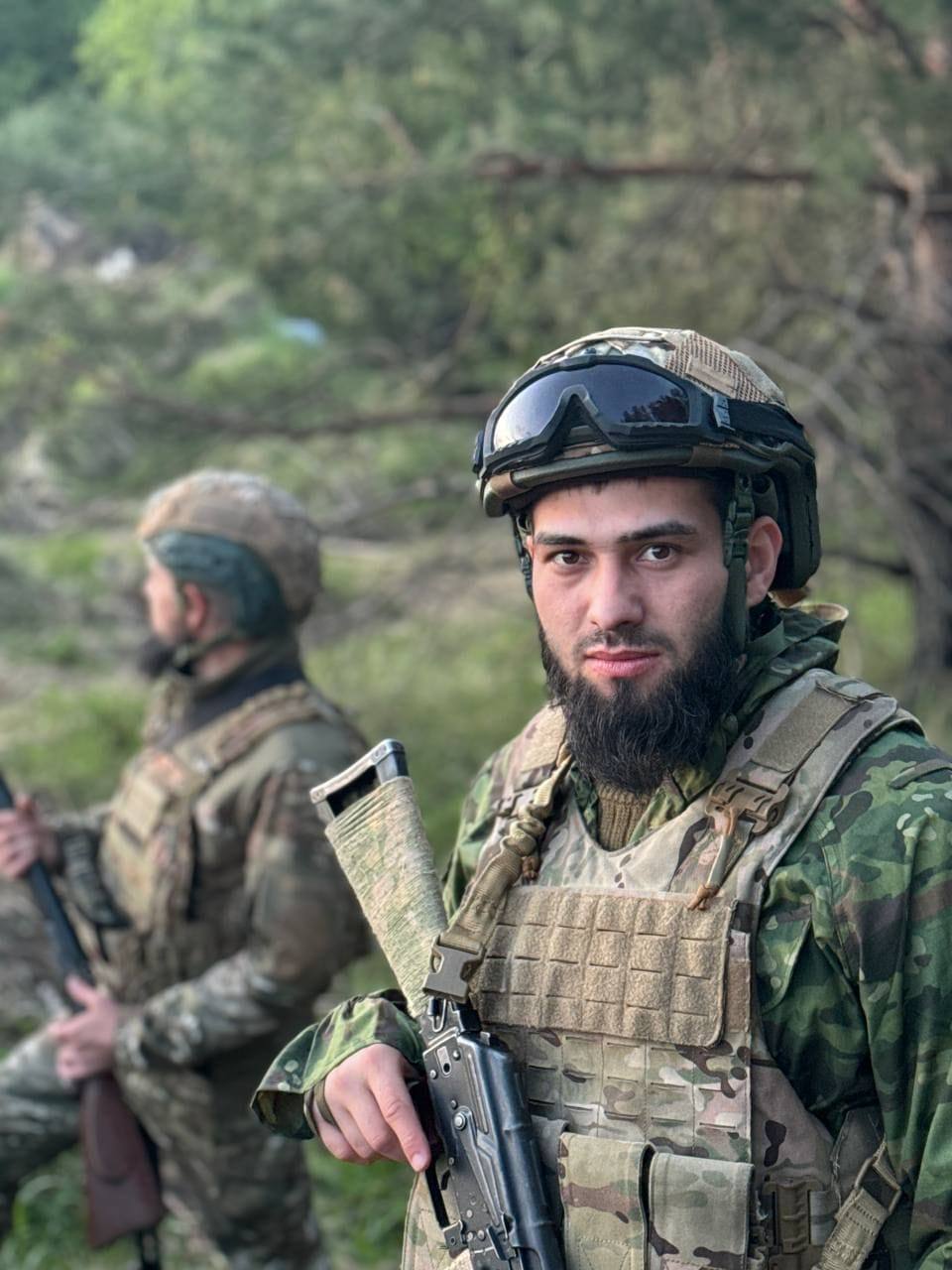 Военнослужащий полка «Север-АХМАТ» МО РФ Мовсар Пайзулаев Указом Президента награждён Орденом Мужества