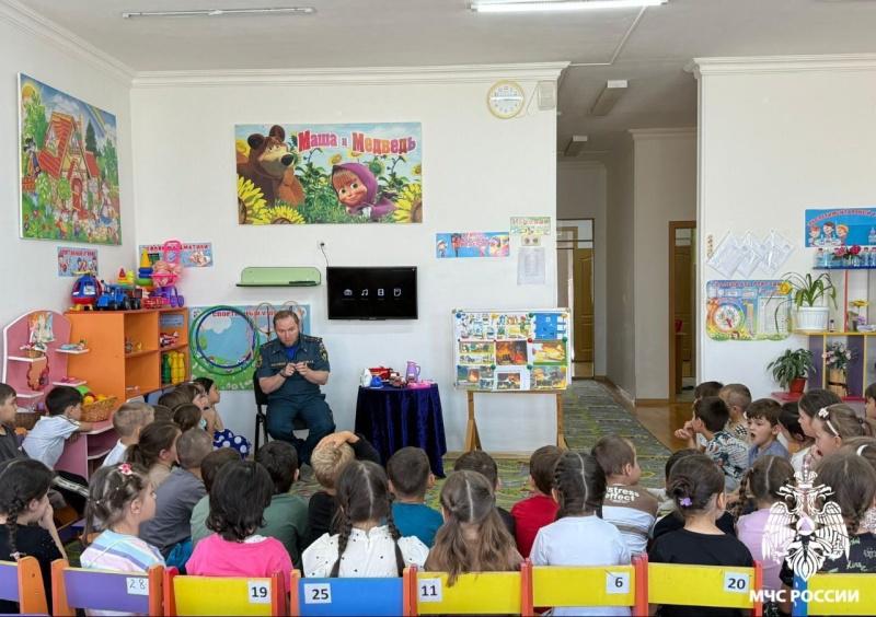 В станице Ассиновской в Чечне прошла акция «Мои безопасные каникулы!»