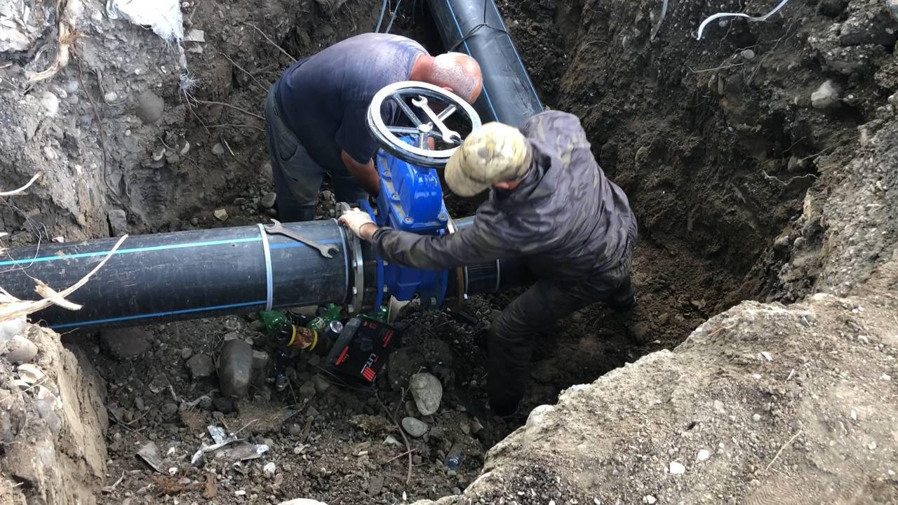 Замена водопровода на улице Шерипова в Грозном завершена на 80%