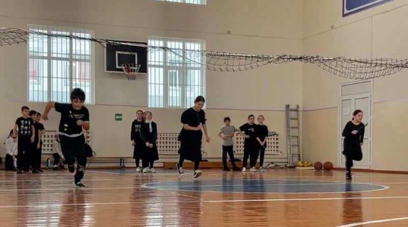 Ученики столичной школы приняли участие в соревнованиях «Веселые старты»