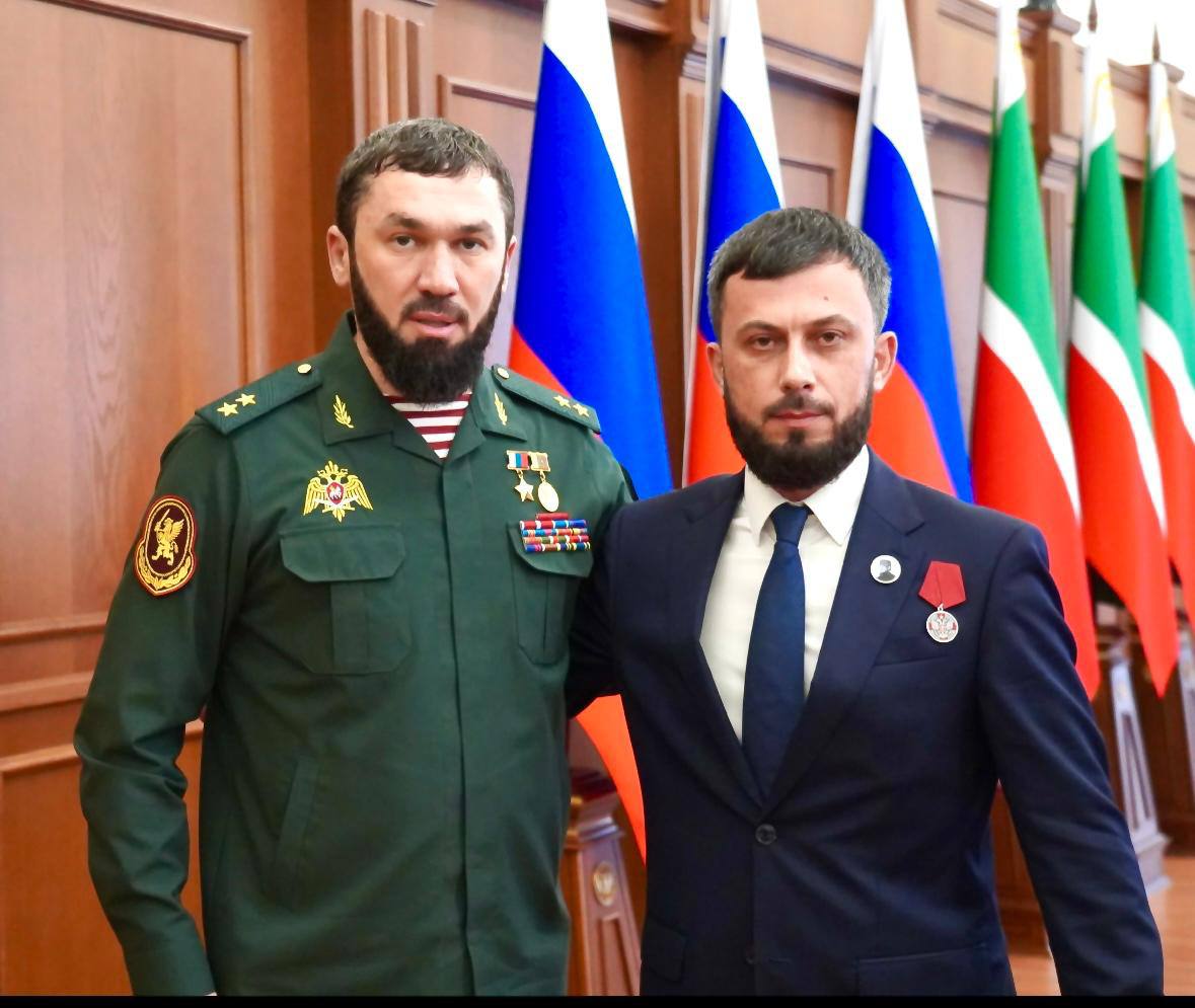 В Чеченской Республике отметили государственными наградами депутатов и представителей органов власти