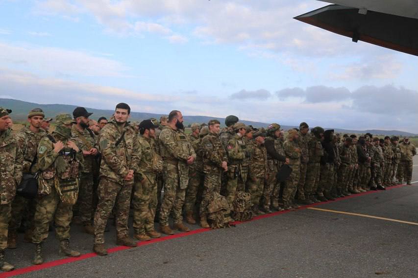 Очередная группа добровольцев из Чеченской Республики отправилась в зону СВО