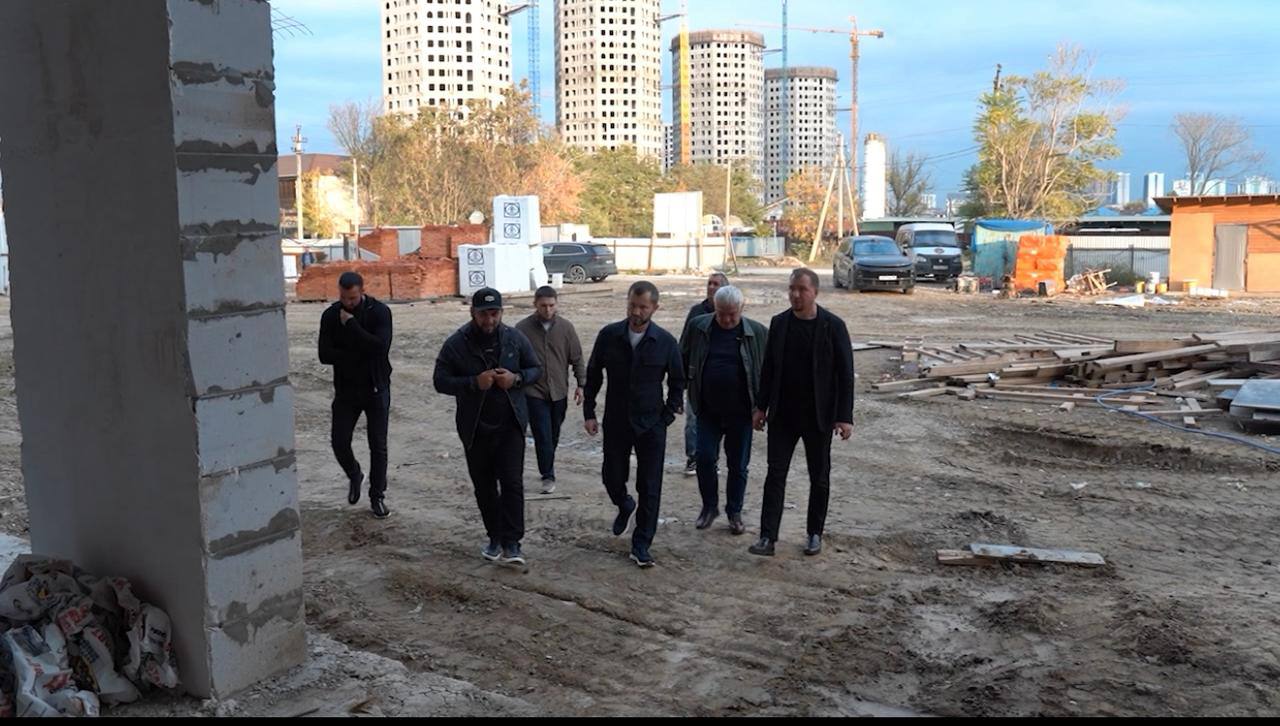В 2026 году в Путинском районе Грозного заработают школа и детский сад