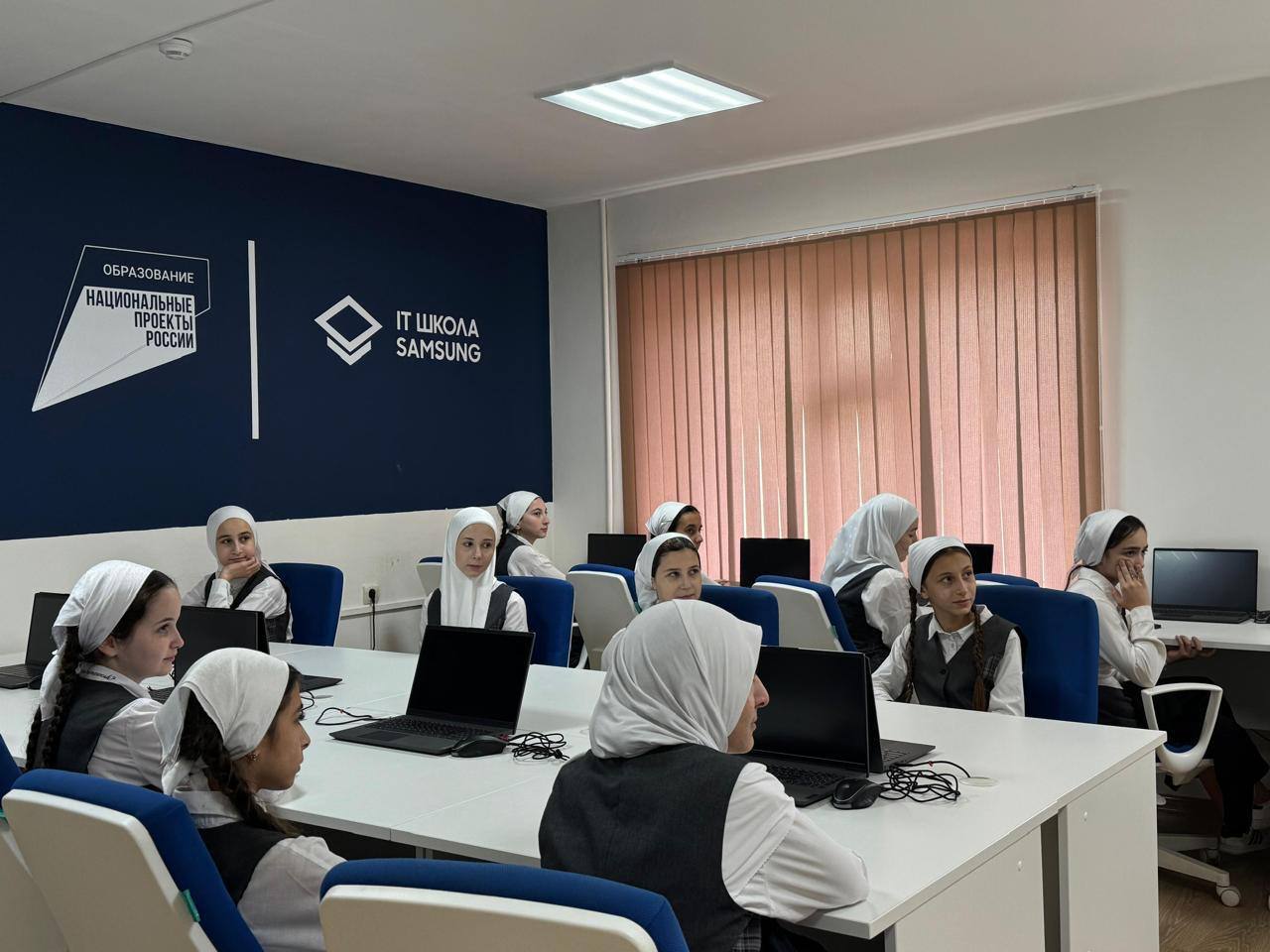Чеченские школьники смогут попробовать себя в более чем 90 профессиях