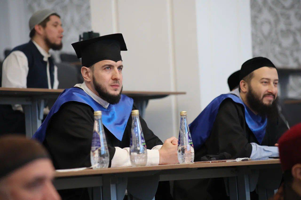Заместитель Муфтия ЧР защитил докторскую диссертацию