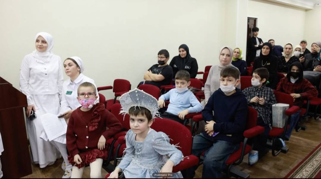 В детском онкоотделении прошла предновогодняя благотворительная акция