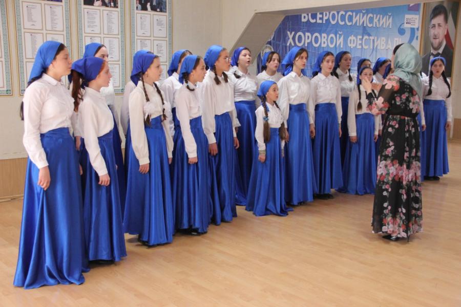 Обучающиеся общеобразовательных организаций Чеченской Республики посетили Национальную музыкальную школу для одарённых детей имени М.М. Магомаева