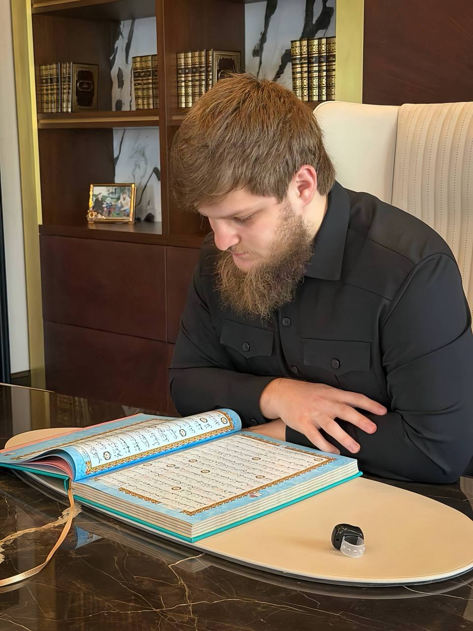 Ахмат Кадыров запустил флешмоб по прочтению всего Корана в месяц Рамадан