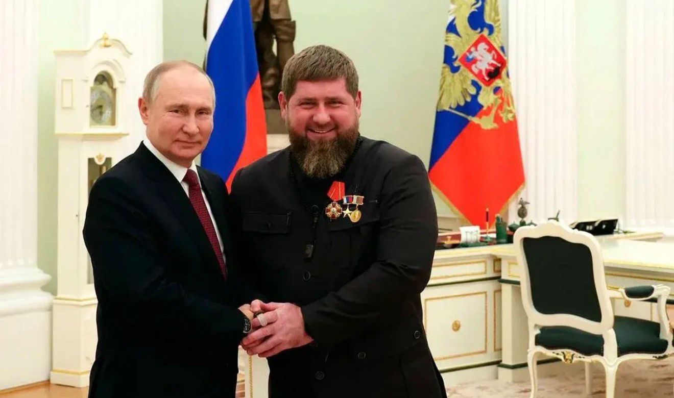Рамзан Кадыров россиян с Днём защитника Отечества