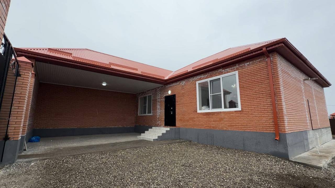 Семья Миталаевых из Грозного получила дом от Фонда Кадырова