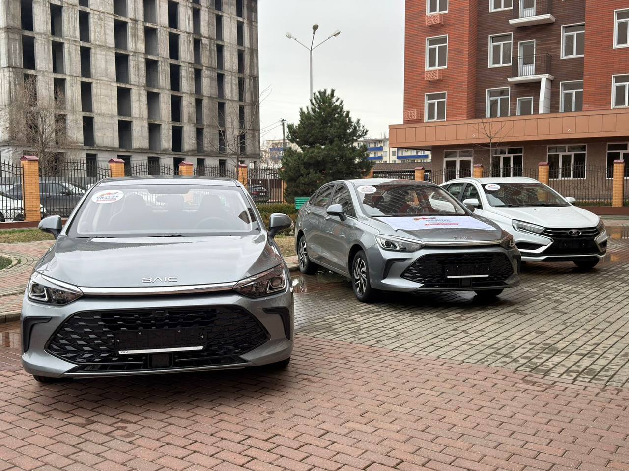 Ветераны СВО из Чеченской Республики получили автомобили с ручным управлением от фонда «Защитники Отечества»