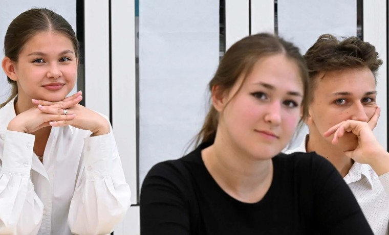 В поселке Примыкание в ЧР для учеников прошла профориентационная встреча