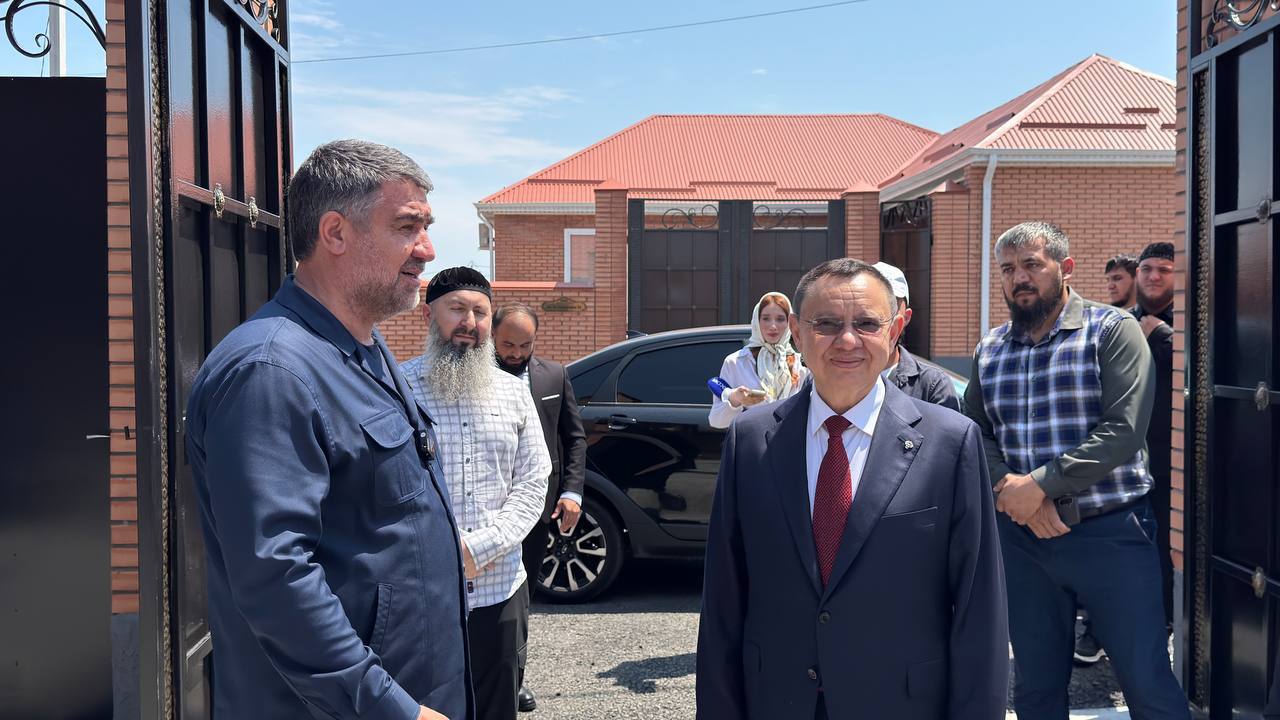 Ирек Файзуллин пообщался с жителями села Новый Беной Гудермесского района ЧР