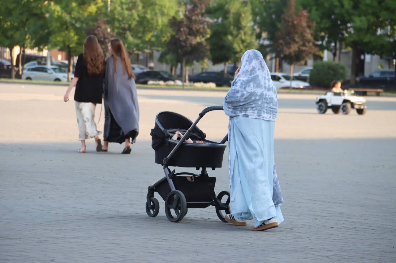 В Госдуме предложили закрепить статус одинокого родителя