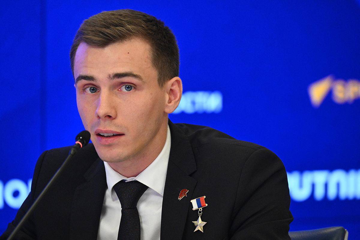Мультфильмы должны транслировать ценности и достижения России — Головин