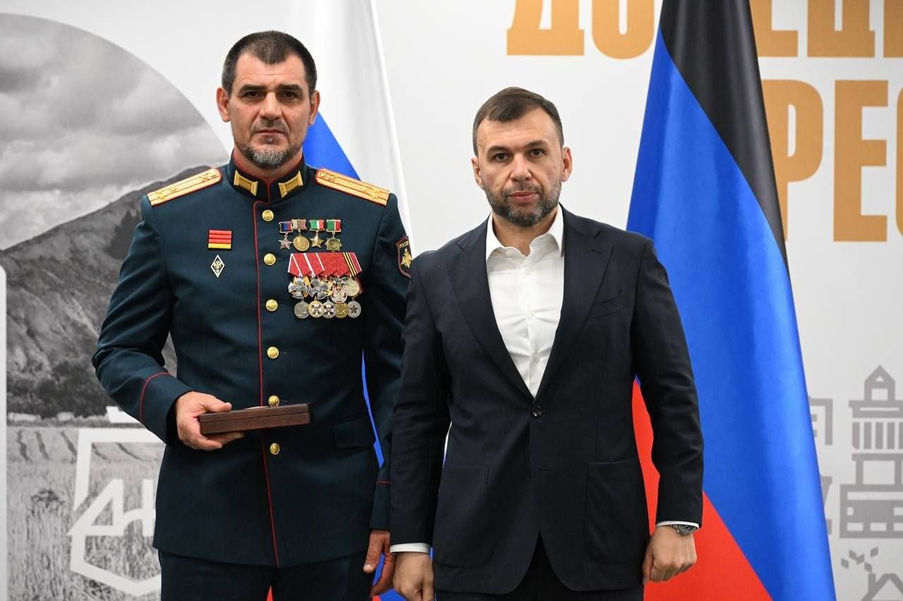 Командир полка «АХМАТ-Чечня» Асламбек Салиев удостоен звания «Герой ДНР»