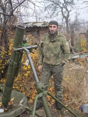 Военнослужащий«Север-АХМАТ» с позывным «Охотник» награждён медалью Суворова