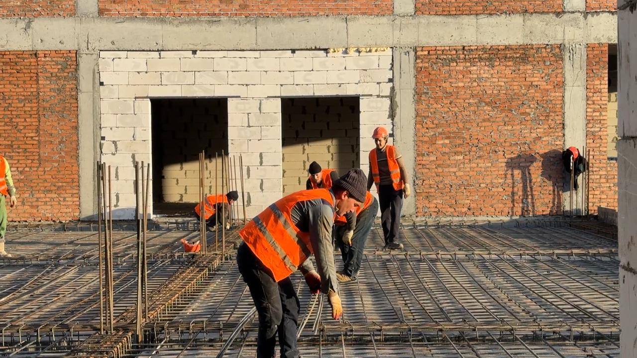 Новую школу и детский сад строят в чеченском селе Гуржи-Мохк